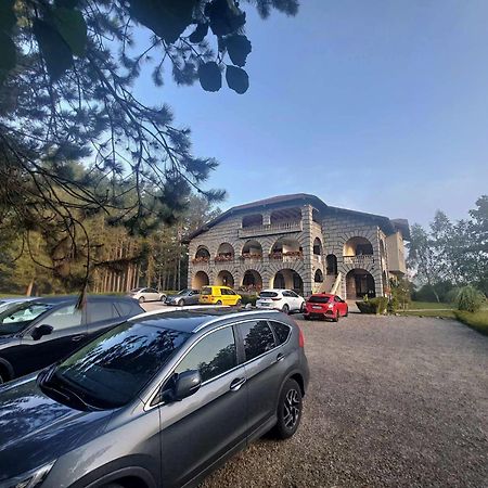 Vacation Home Keskic Velika Gata Ngoại thất bức ảnh