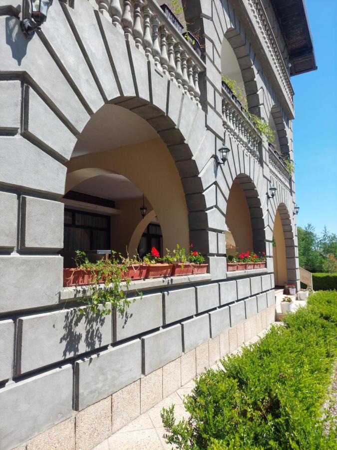 Vacation Home Keskic Velika Gata Ngoại thất bức ảnh