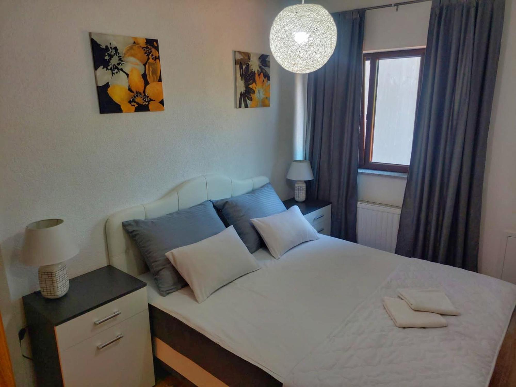 Vacation Home Keskic Velika Gata Ngoại thất bức ảnh