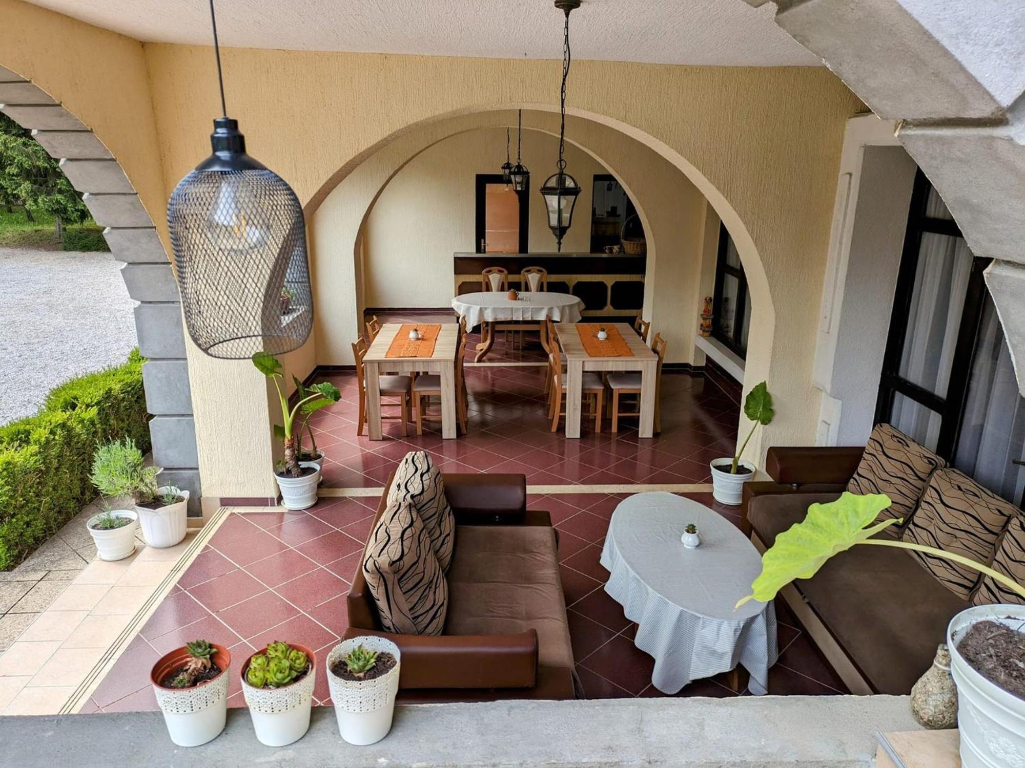 Vacation Home Keskic Velika Gata Ngoại thất bức ảnh
